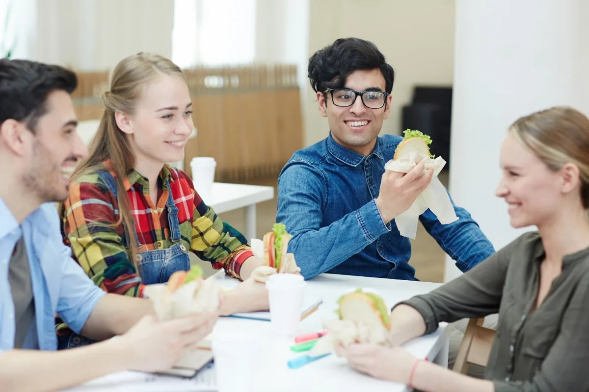 Dining In Program Examples Nutrition-Focused Dining Services in Colleges: Boosting Performance ...